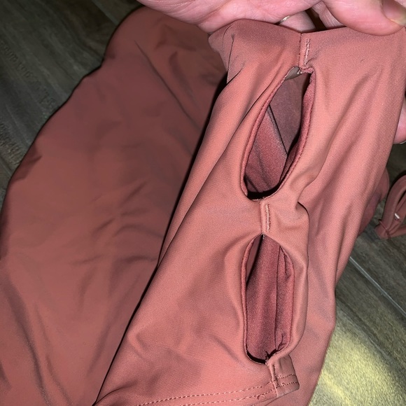 Aerie once piece swim suit NEVER WORN - Picture 2 of 4